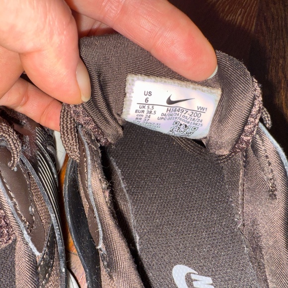 Nike V2K RUN Velvet Brown / Baroque Brown | size M 6 / W7.5 - Picture 8 of 10